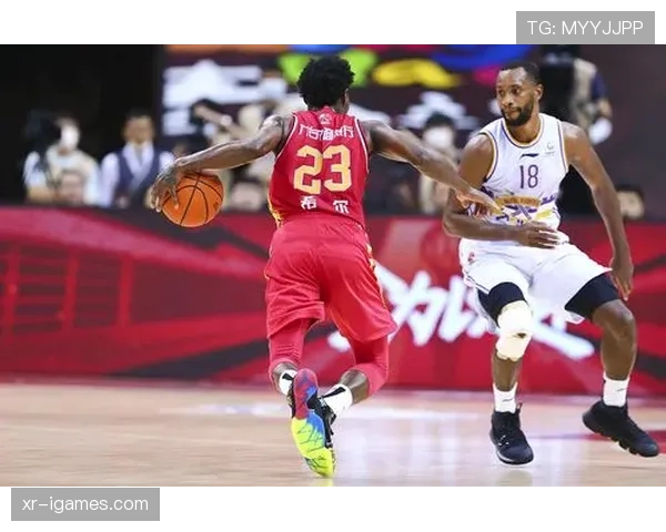 战术复盘：莱切“摆大巴”战术成功，零封那不勒斯带走宝贵一分